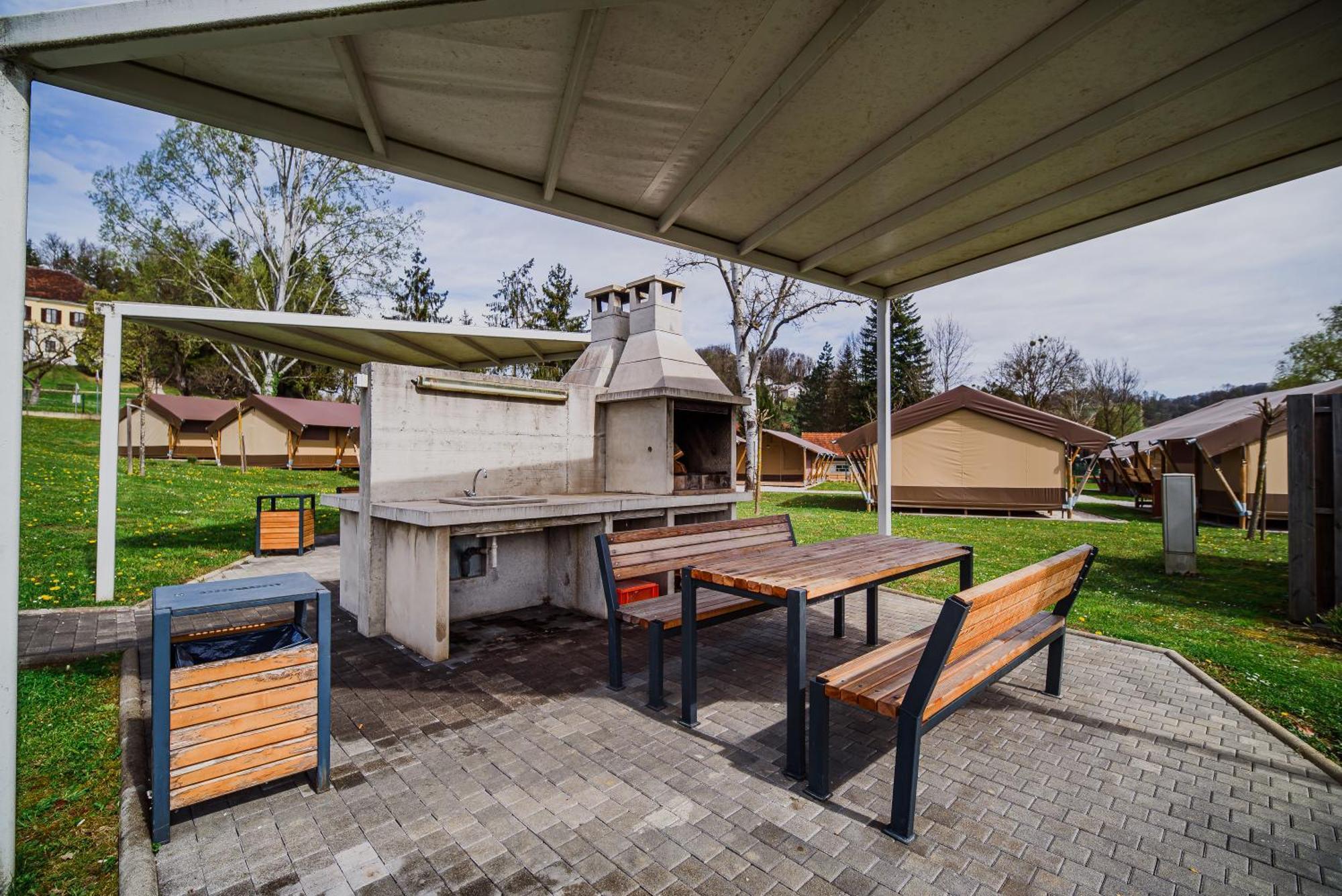 Glamping Tents In Tuhelj With Thermal Riviera Tickets Tuheljske Toplice Buitenkant foto